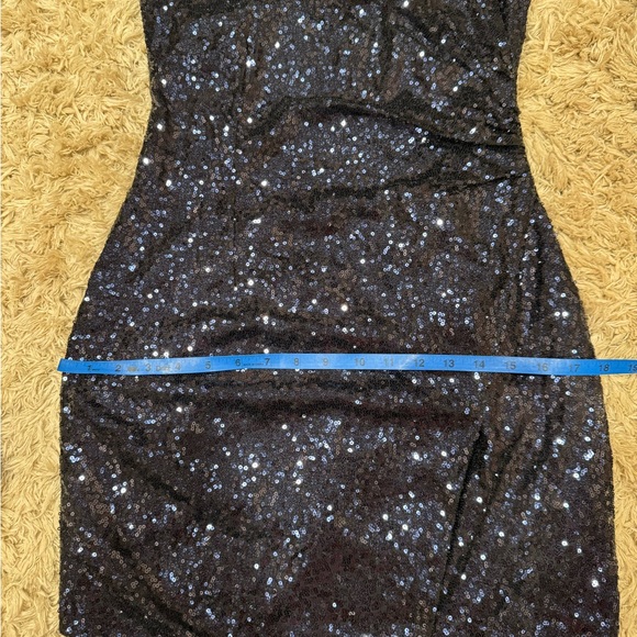 COPY - Lulu’s cocktail dress - Picture 5 of 7